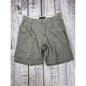 Banana Republic Men's Khaki Chino Shorts Size 33 Flat Front Casual 100% Cotton